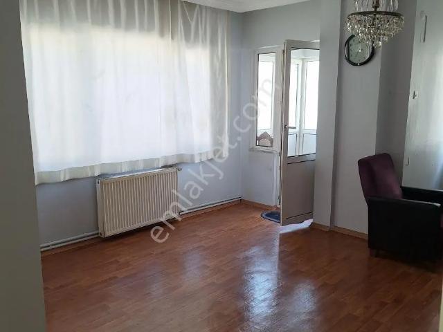 Eyüp İslambey Ana Caddede 120 M2 Geniş 2+1 Arakat Akkuzu 'dan!