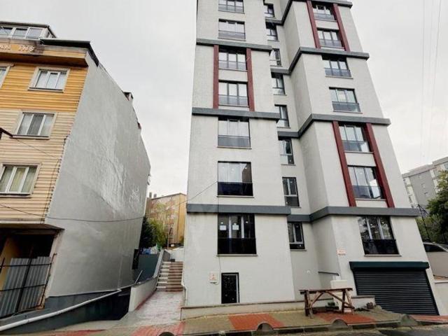 EYÜP ÇIRÇIRDA METROYA 5 DAKİKA 2+2 ÇATI SATILIK DUBLEKS