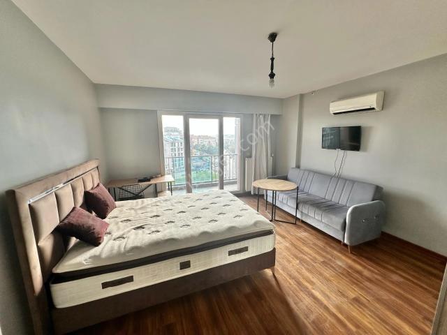 Eyüp Park Sitesi'nde M7 Metro Dibinde Eşyalı 1+0 Kiralık Daire