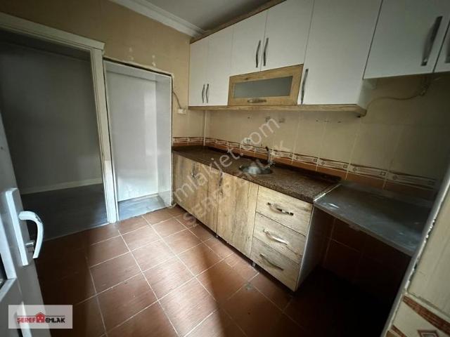 Eyüp Sultan Yakını Satılık 2+1 Daire 75m²