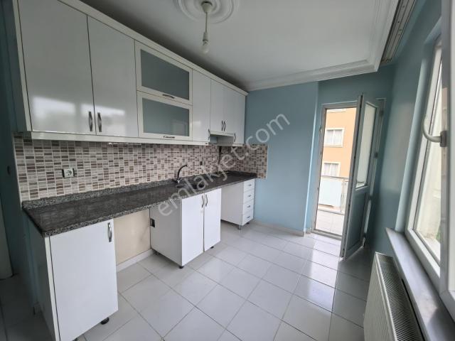 Eyüp Sultan Mah. De 3+1 Geniş Çift Balkonlu Kiralık Daire 2. Kat