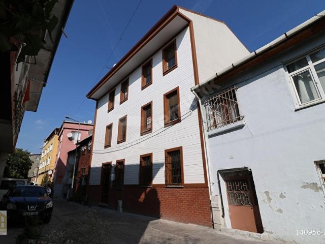 EYÜP SULTAN'DA EMSALSİZ ASANSÖRLÜ İSKANLI BAHÇE KAT 2+1 DAİRE
