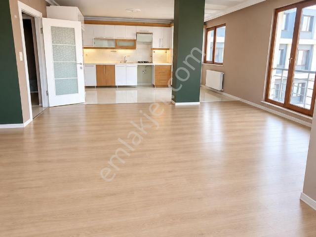 Eyüpsultan Alibeyköy Kiralık 4+1 Daire
