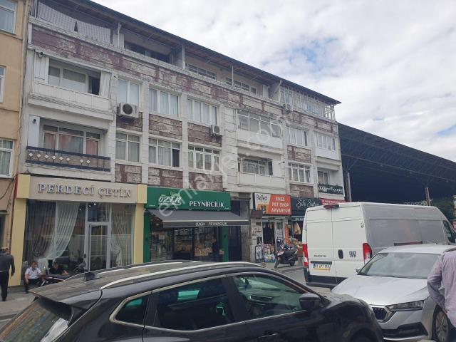Eyüpsultan İslambey Caddesi Üzerinde Satılık 2+1 100 M2 Daire