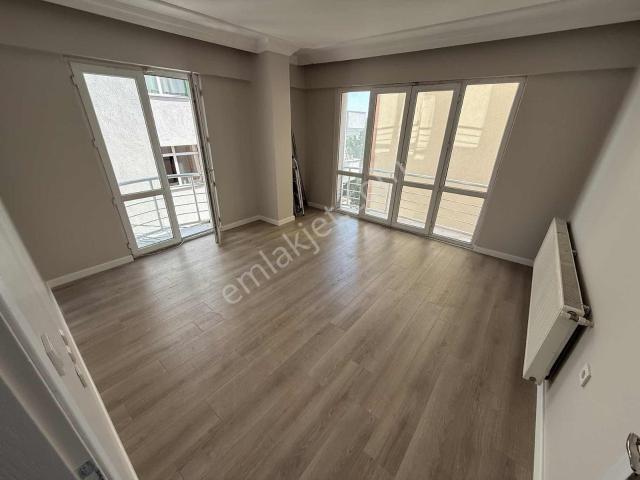 Eyüpsultan Yeşilpınarda Komple Yenilenmiş Kiralık Daire