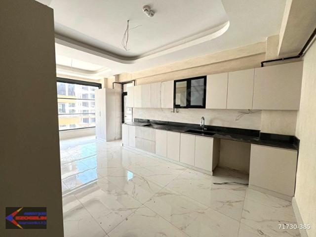 EZOGELİN'DEN BEŞTEPE COUNTRY SUİTES'DE SATILIK ARA KAT DAİRE.