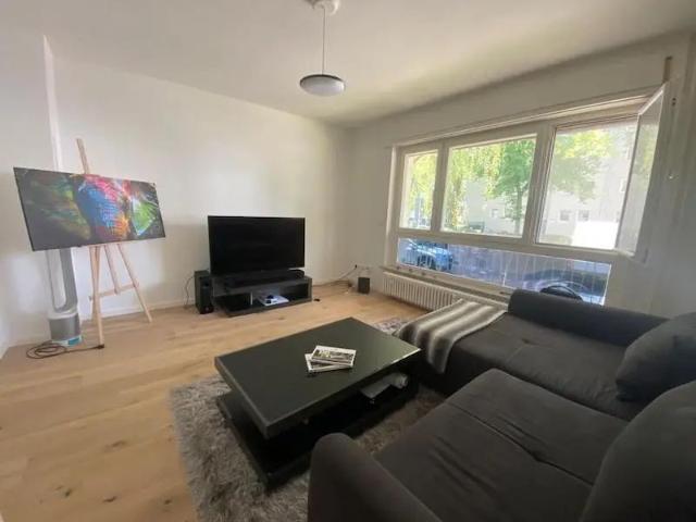 EZB 3 Room Appartment incl. Parking Slot, Frankfurt Amsterdam Apartments for Rent