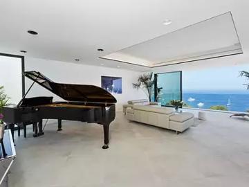 Eze 06360 Location maison 6 pièces t6 piscine