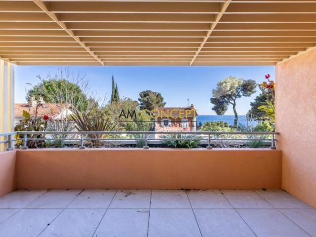 ÈZE 2 ELEGANTS 2 PIÈCES AVEC TERRASSE ET VUE MER RÉSI