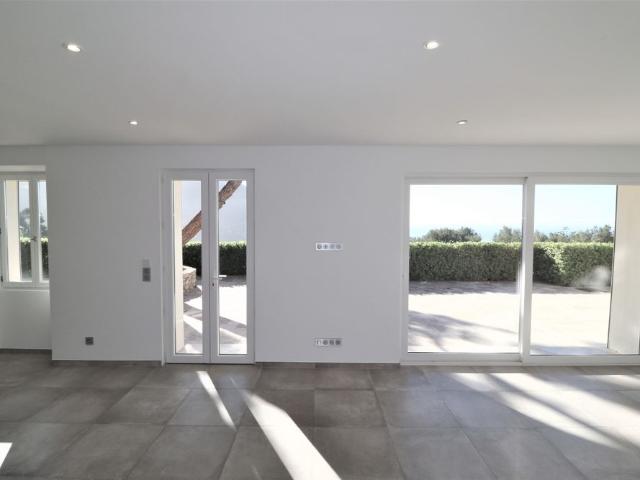 EZE LOCATION VILLA