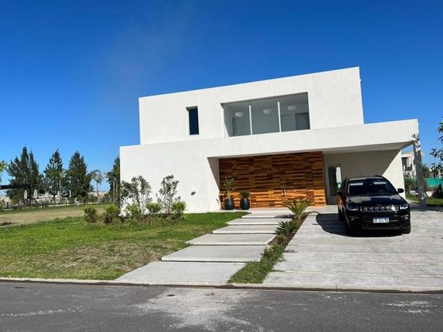 Ezeiza, Provincia de Buenos Aires