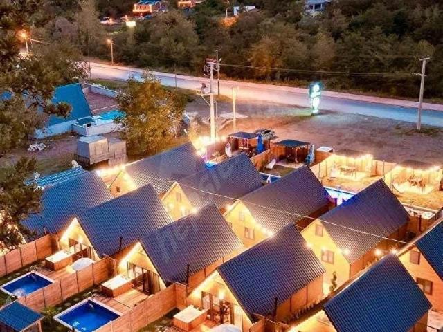 EZGİ DOĞAN'DAN ARSASI İLE SATILIK 10 ADET BUNGALOV TESİSİ