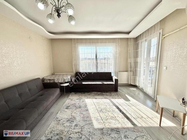 Ezgi Emek'ten Satılık Krediye Uygun İzban otobüs Yanı Geniş 2+1