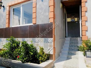 Ezine Yaylacık Köyünde Satılık Müstakil Ev