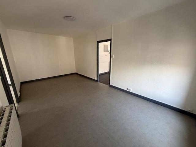 F3 53.92m ²
