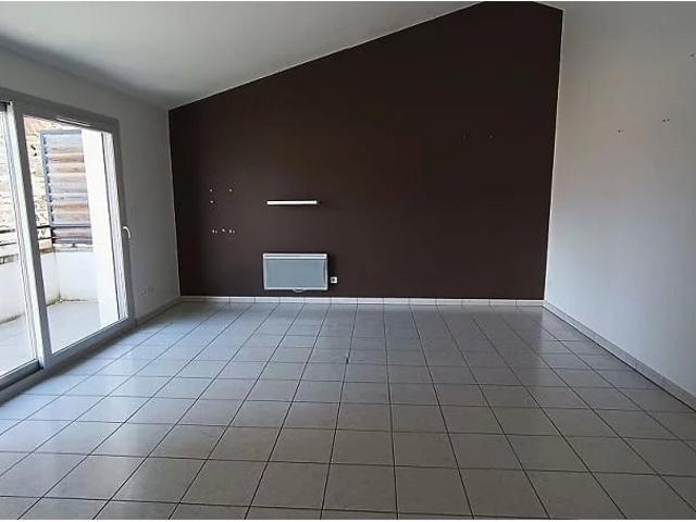 F3 64.81m ²