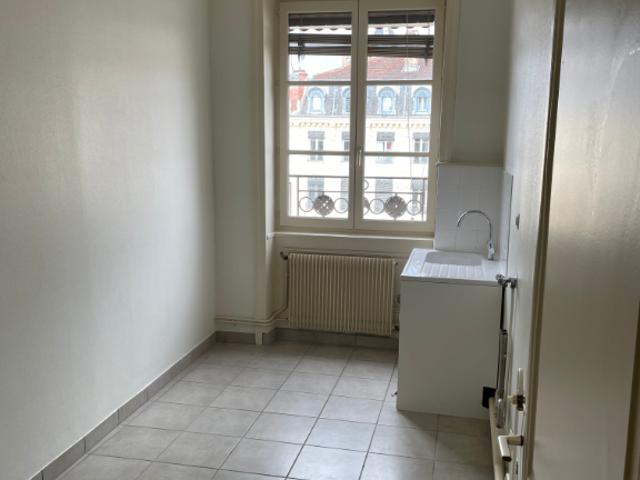 F3 2 COURS GAMBETTA 69007 LYON