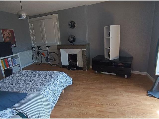 F3 87.6m ²