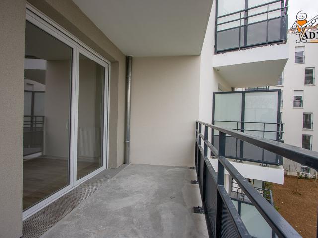 F3 de 65 m2 avec balcon et parking