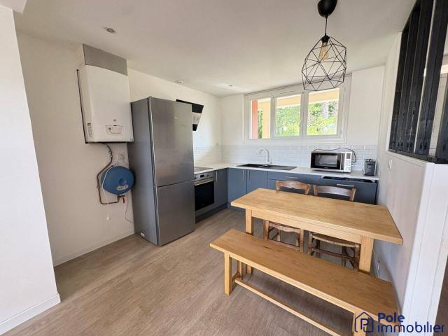 F3 MEUBLÉ AVEC BALCON ET PARKING CAEN RUE BOSNIÈRES
