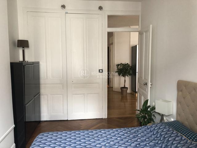 F3 MEUBLE ET EQUIPE Rue Waldeck Rousseau LYON 6
