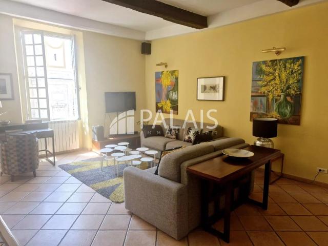 F3 MEUBLE VIEUX NICE