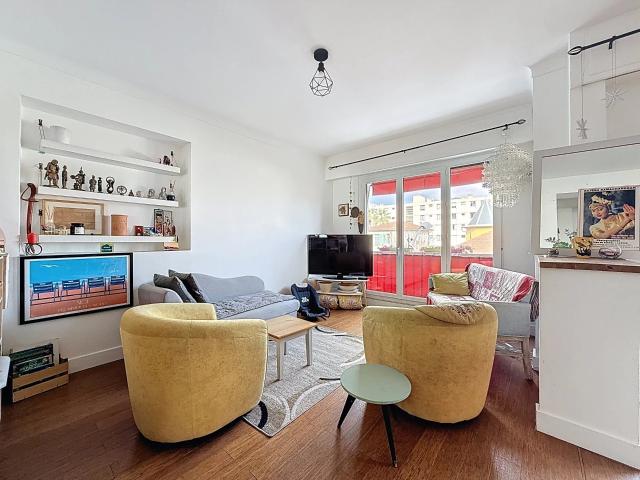 F3 Nice St Sylvestre Terrasse Vue Degagee 75m² Nice