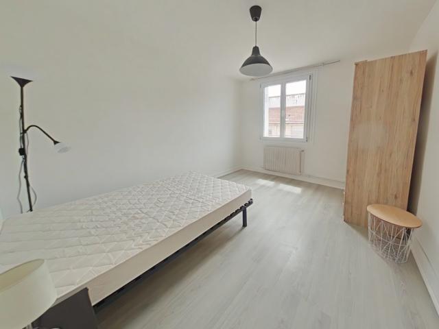 F3 rénové 58 m² prox FAC Tréfilerie