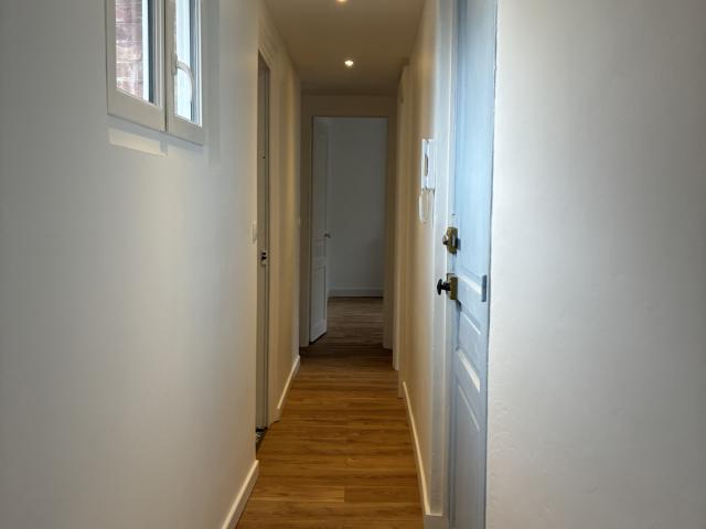 F3 rénové 63m2 centre ville avec cave 159000 Euros FAI