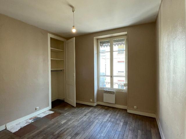 F3 RUE DES RANCY LYON 3