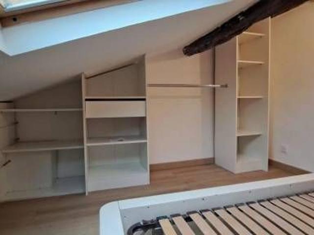 F1bis avec mezzanine au centre d'antibes
