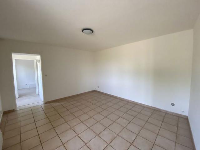 F2 42m ²