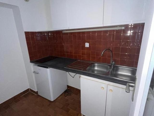F2 46 m². Cuisine Equipée Indépendante