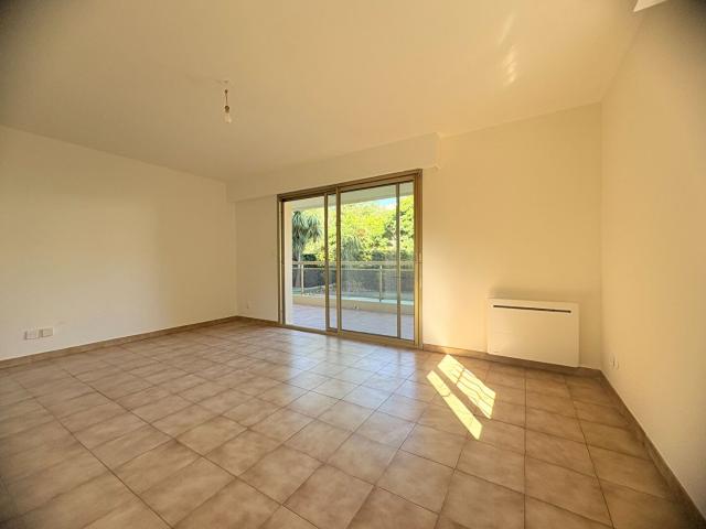 F2 56M² avec Parking et cave VIDE
