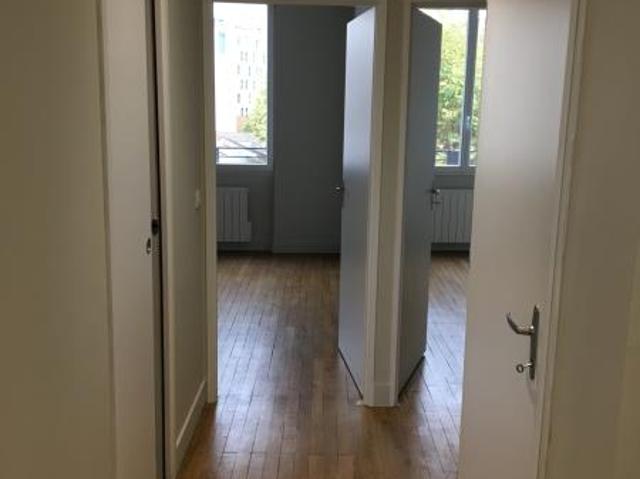 F2 86 RUE DU REPOS 69007 LYON