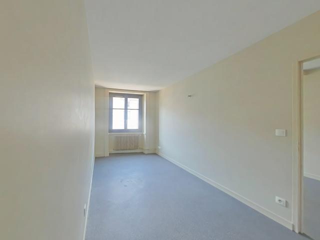 F2 38 m² hyper centre