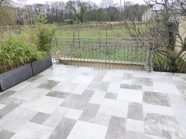 F2 avec mezzanine + terrasse