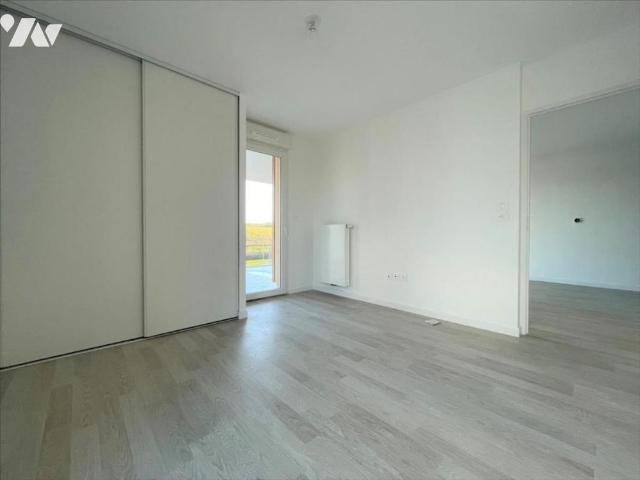 F2 AVENUE FRANCOIS JACOB 51430 BEZANNES