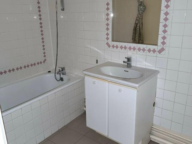 F2 centre ville 52.22 m² Avec Balcon Verneuil d avre et d iton