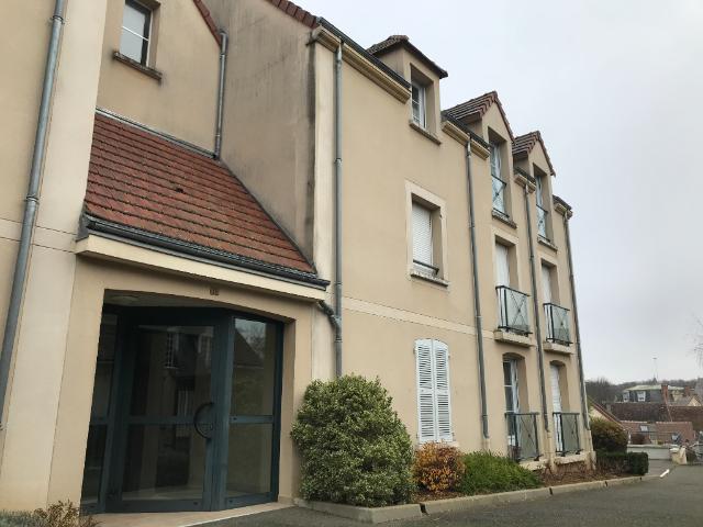 F2 CENTRE VILLE MAINTENON