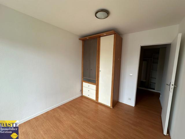 F2 de 41.98m2 proche gare