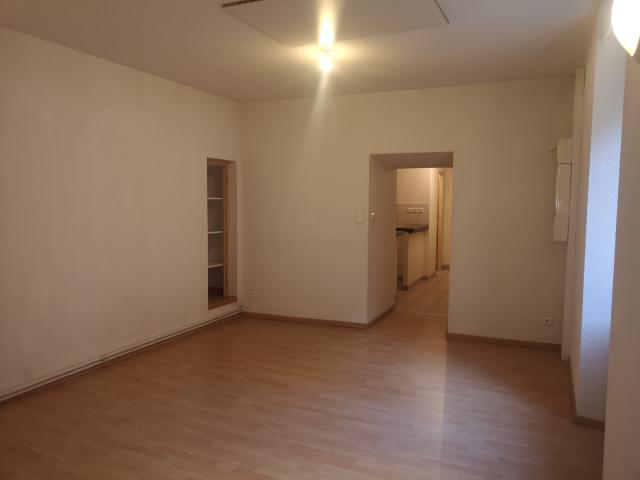 F2 de 55m2, centre ville de Mende. Libre le 02/08/2026