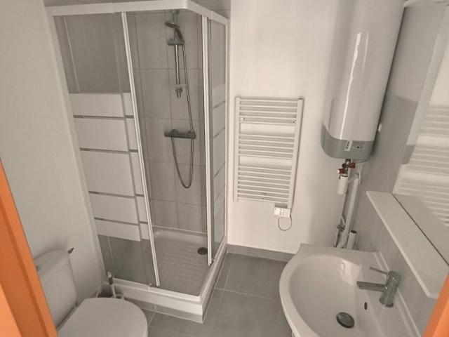 F2 de 35.85m² avec jardinet Centre ville de Crecy la chapelle