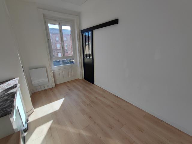 F2 Hyper Centre ST RAMBERT