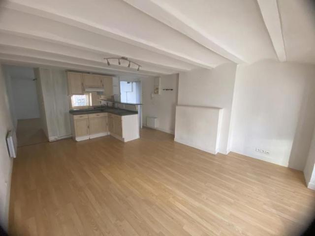 F2 LE PUY EN VELAY 2 pièce s 44.74 m2