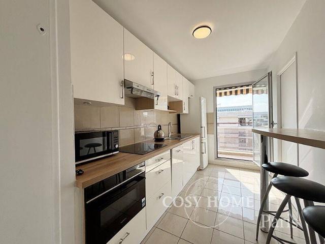 F2 Meublé, 1 chambre. Balcon. Place de parking facultatif en sus
