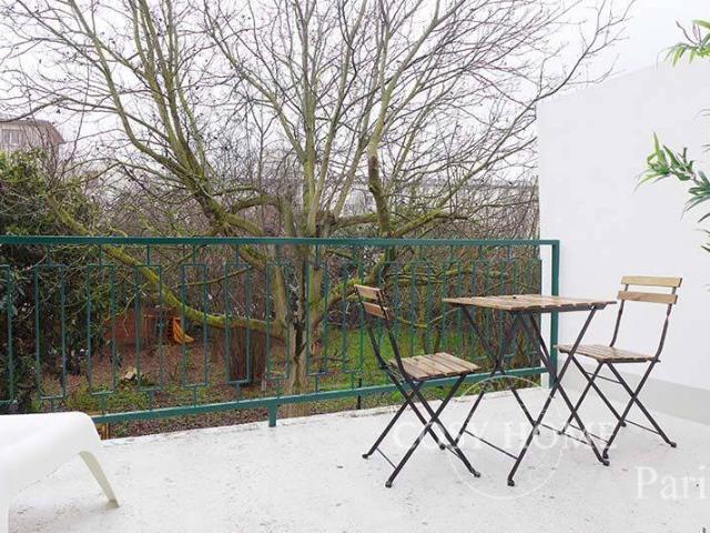 F2 Meublé, 1 chambre. Terrasse de 8m²