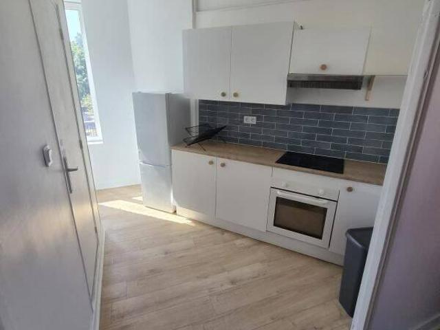 F2 meublé 40m2 refait à neuf rue de Mouvaux