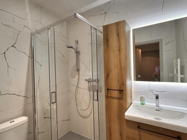 F2 MEUBLE