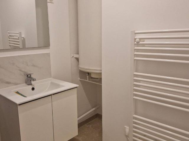 F2 Meublé de Plain Pied – Box + Parking